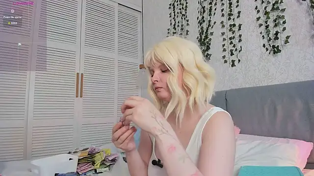 Stacy_Starr webcam