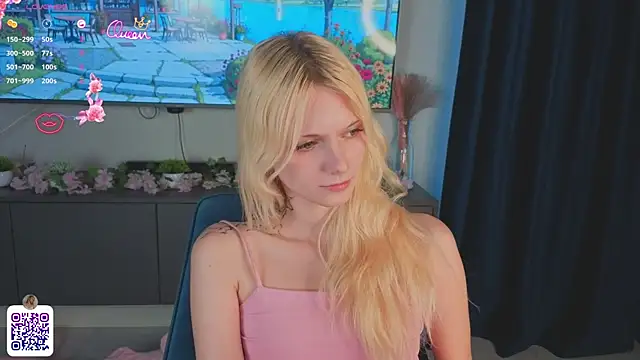 JuanaSumma webcam