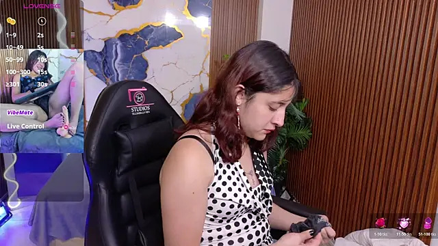 Zyra_tay webcam
