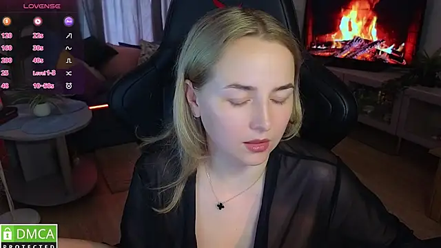 Mira_Mermayd webcam