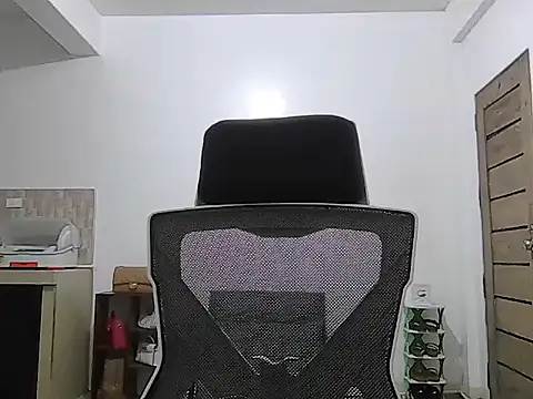 XxSensationSelena18 webcam