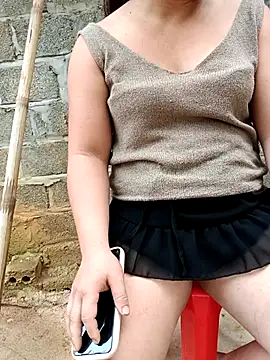 Lily_Henry live cam room