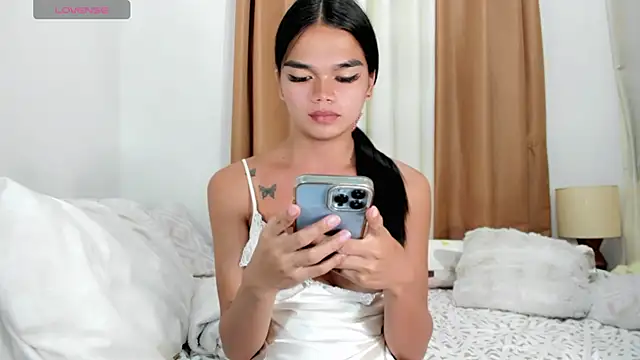 kendall_petite18
