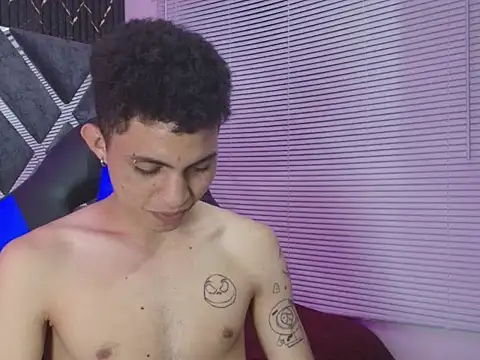 cameron_lux77
