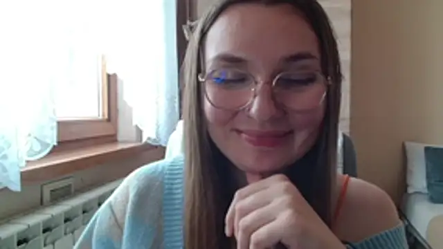 LooveELLYx webcam