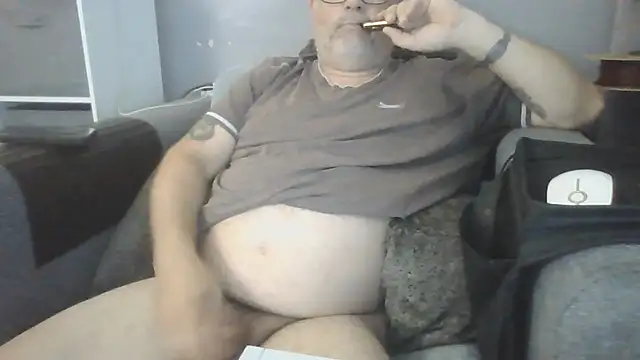 Naturistmale45 webcam
