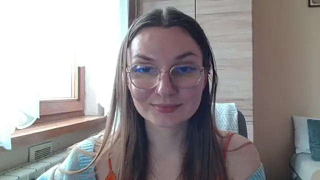 LooveELLYx webcam
