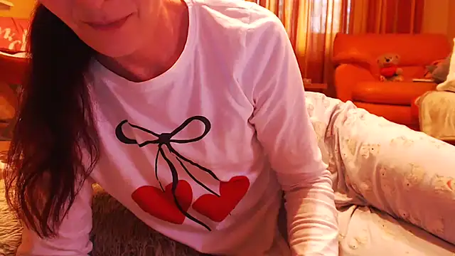 LovelyAndraGirl webcam