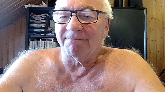 Biggandybig's cam show statistics and live stream