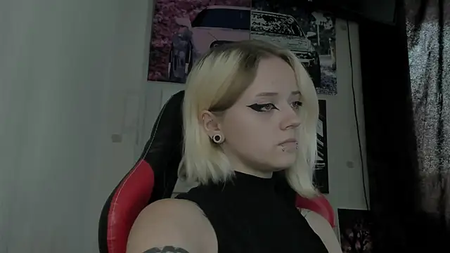 Holy_Mistress_S webcam