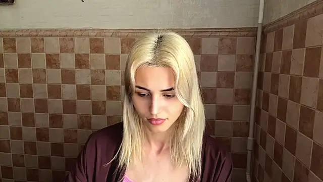 Evva_mayy webcam