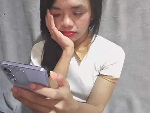 YunaBigCock webcam