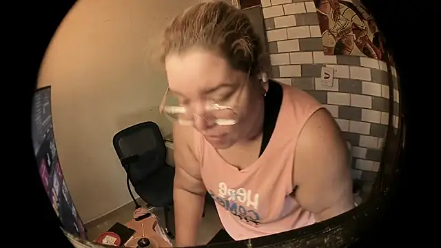 JohanaJuega webcam