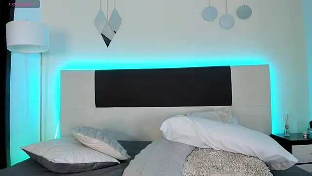 Sky_Loren webcam
