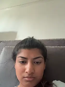 naughtywhisper784 webcam