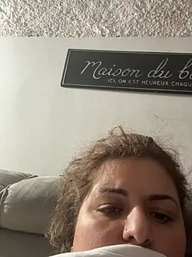 Velvetshadow_48 webcam