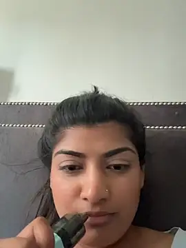naughtywhisper784 webcam