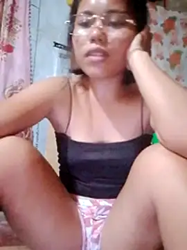 shy_asianluna22 webcam