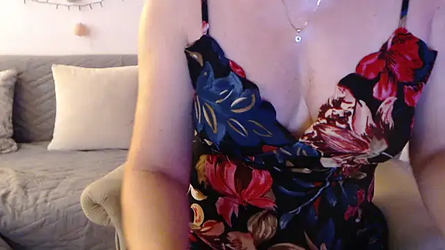 YourfantasyGiuly webcam