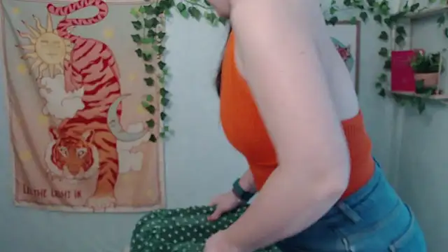 veryveryveryshy_ - VeryVeryVeryShy_'s free webcam - UK Sex Cams