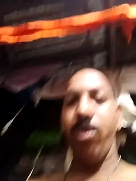 Dhanya752896 webcam