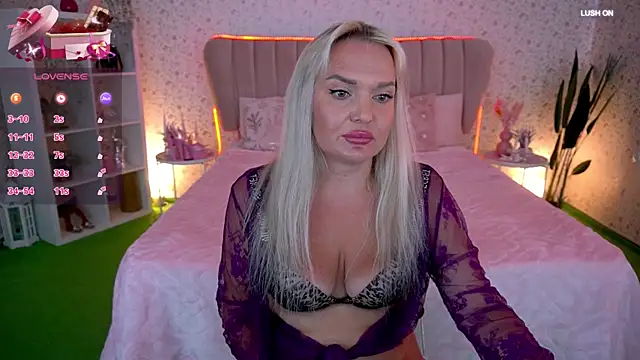 MissyMartinez webcam