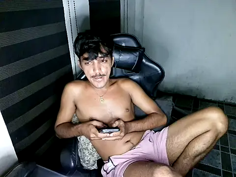 Spicy_RowyCam webcam
