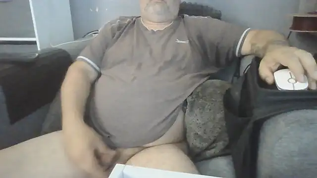 naturistmale45 (M mature) - Be naked outdie