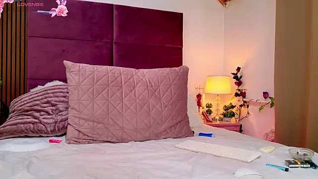 VanessaAngel webcam