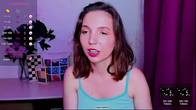KindHazelHere_ webcam