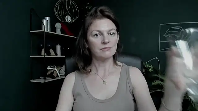 VivianWILD webcam