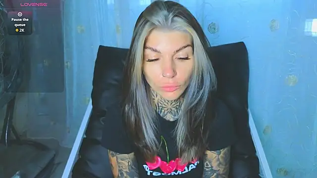 tattooedBabyy webcam