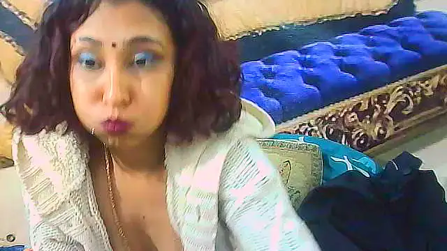 IndianSexyButt webcam
