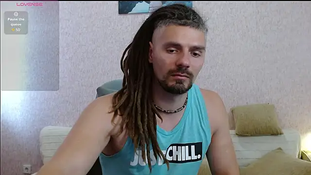 Aestheticguy101 webcam