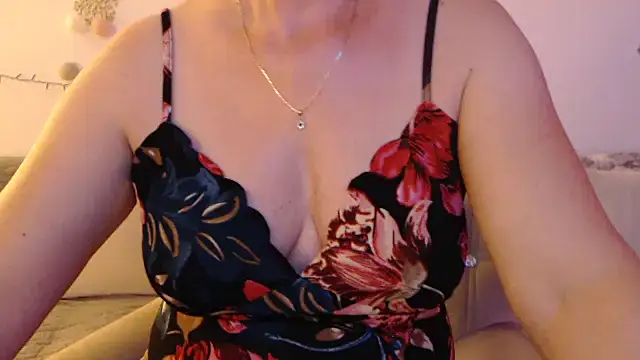YourfantasyGiuly webcam