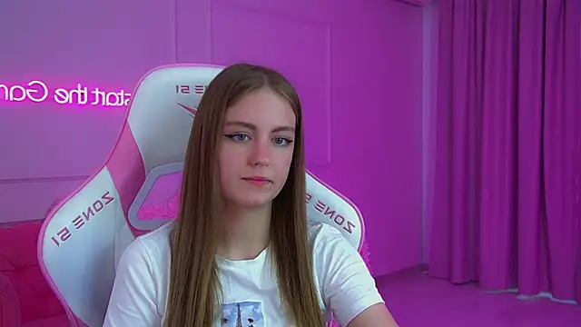 SofiaSarvains webcam