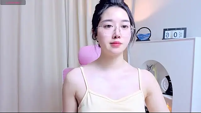 miuu6868 - Miuu6868's free webcam