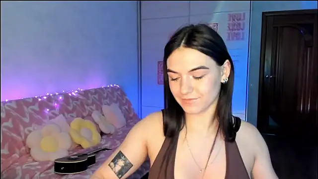luna_lust_212 webcam