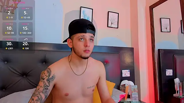 Boy_Mathew webcam