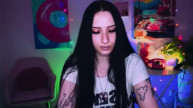monicalowes - MonicaLowes's free webcam - UK Sex Cams