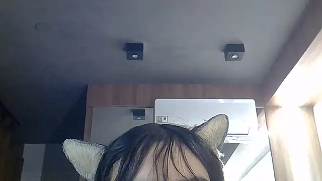 SkinnyKitten webcam