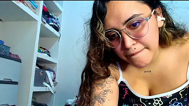 Karol_naughty webcam