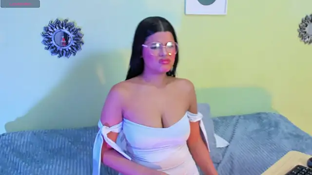 salome_cuty - Salome_cuty's free webcam - UK Sex Cams