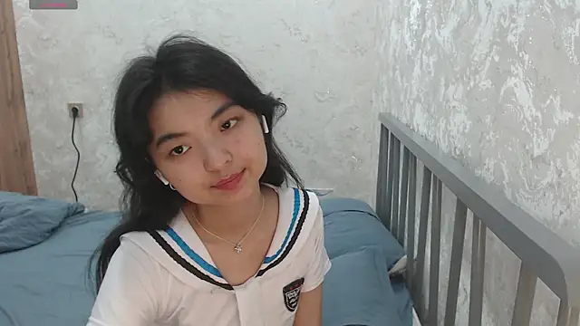 Shy_Kira webcam