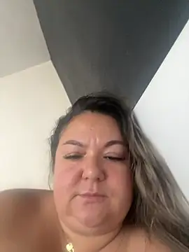 MikyVesela webcam