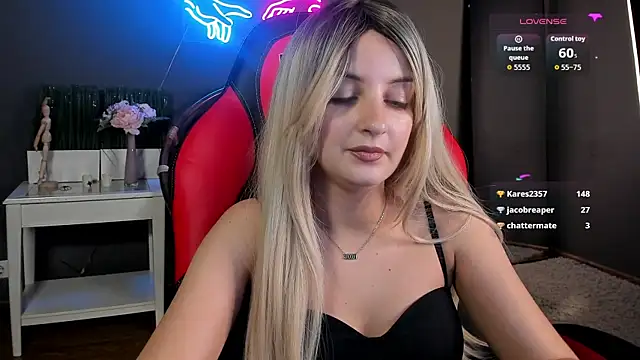 Katty__lights webcam