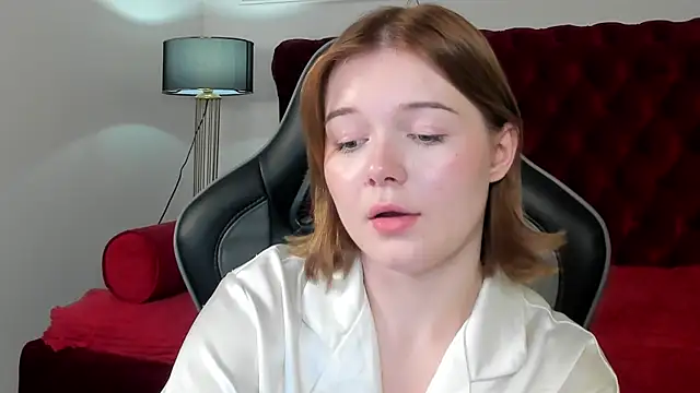 ElinaVale webcam