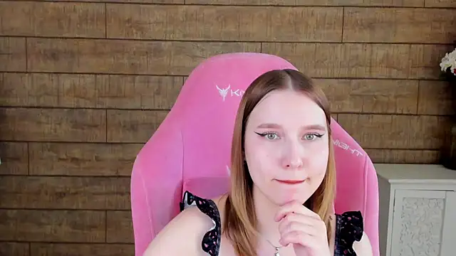 LiliLinn webcam