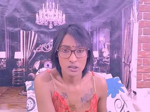IndianRebel4u2Luv webcam