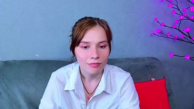 CleoBloom_ webcam